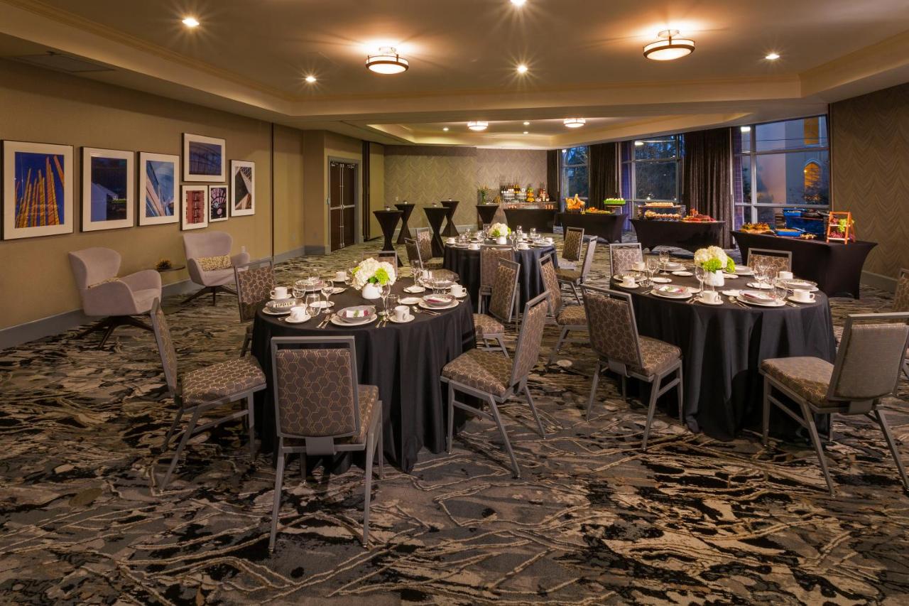 | Silver Cloud Hotel - Seattle Broadway