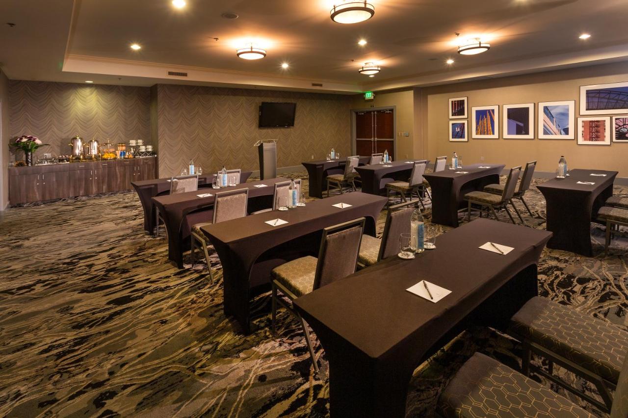 Silver Cloud Hotel - Seattle Broadway