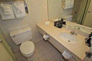 Room #18478007 at Fireside Inn & Suites Portland