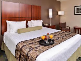 Room #27526424 at Best Western Plus Heritage Inn Ontario Rancho Cucamonga
