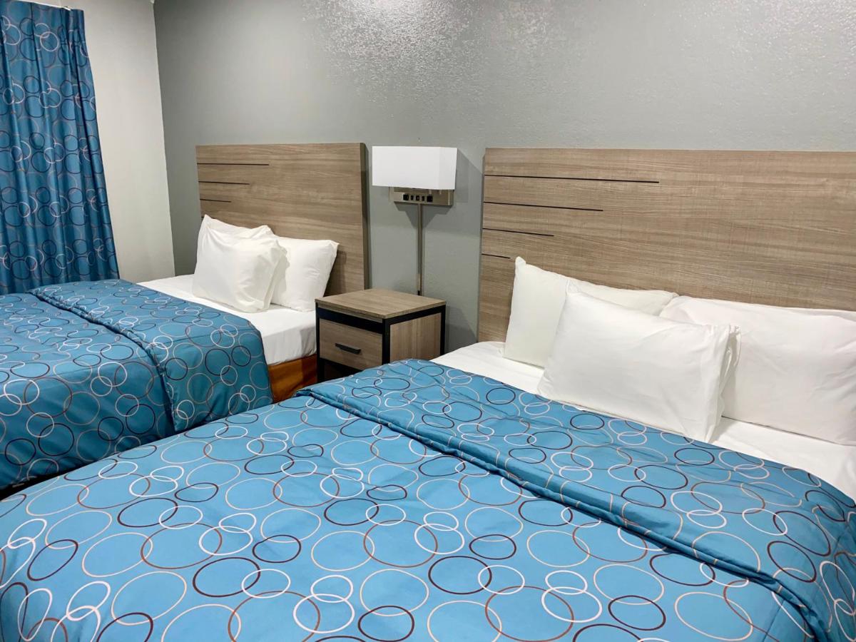 | Budget Host Inn