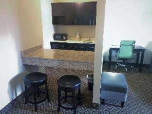 Room #143433722 at Best Western Plus La Mesa San Diego