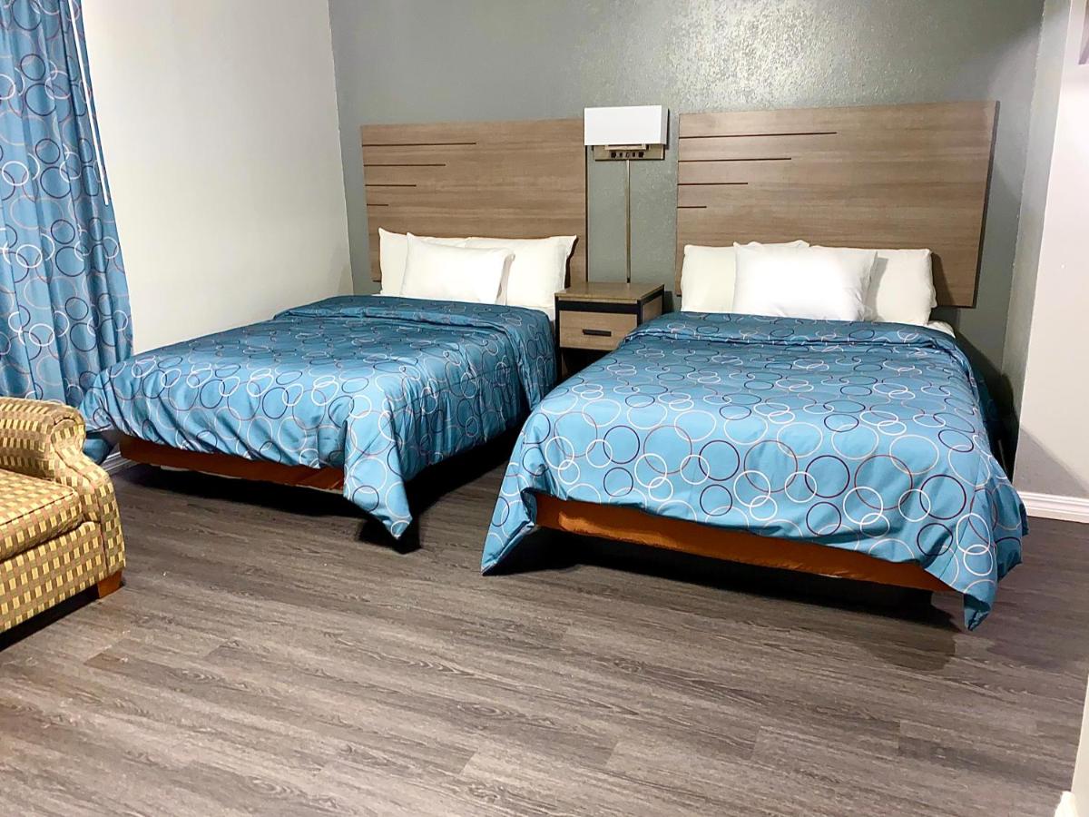 | Budget Host Inn