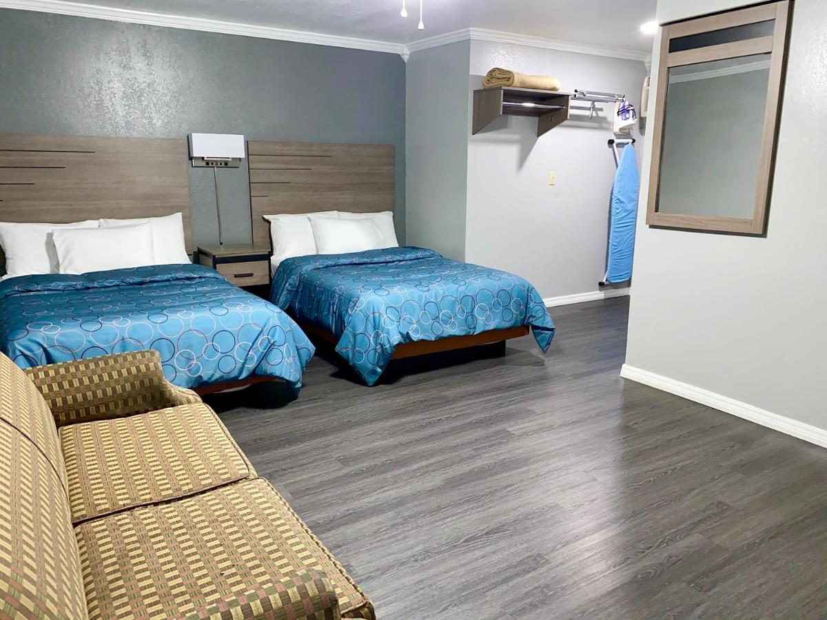 | Budget Host Inn