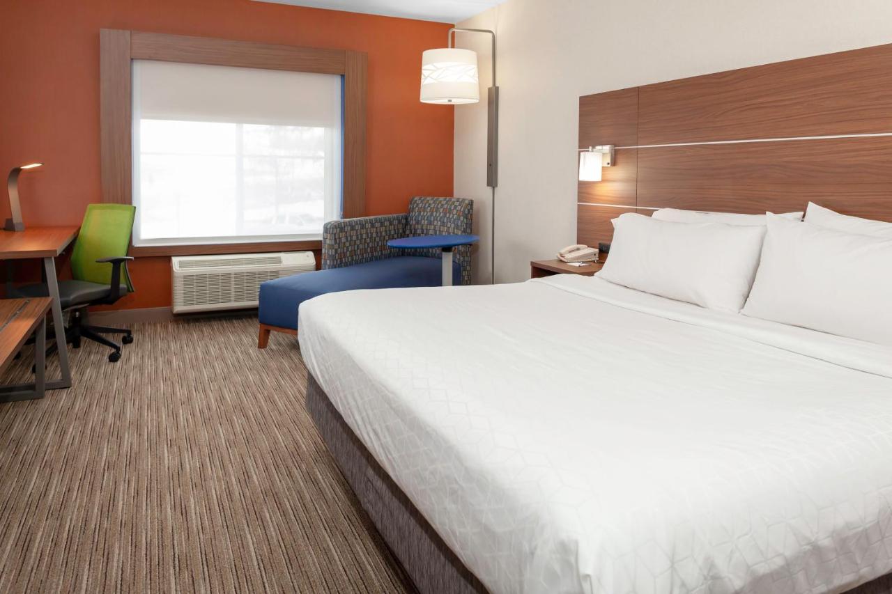  | Holiday Inn Express & Suites Interstate 90