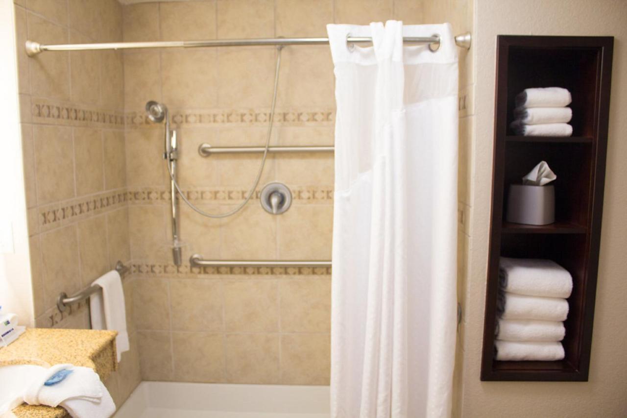  | Holiday Inn Express West Jefferson, an IHG Hotel