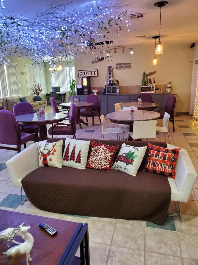 | Houston Inn and Suites