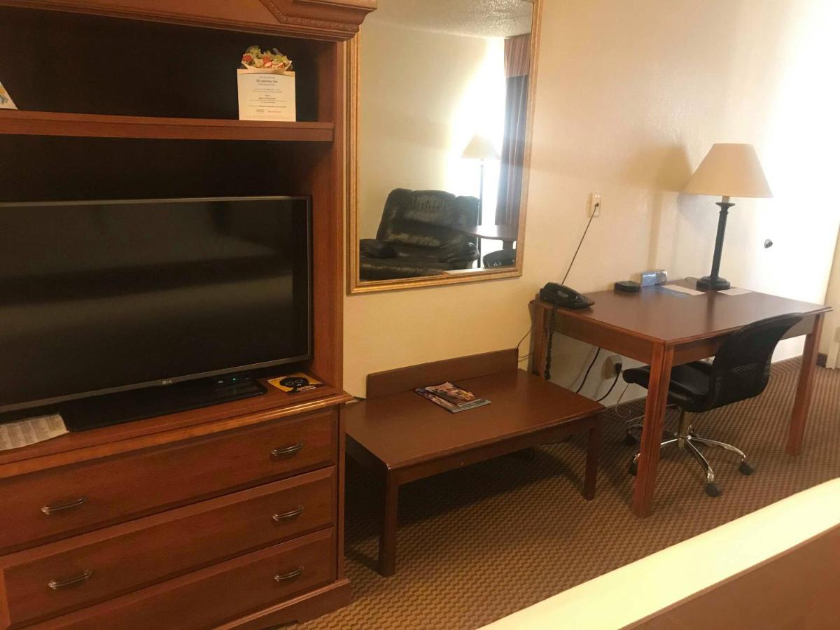 | Days Inn by Wyndham Abilene