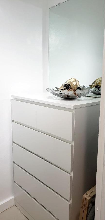 | Miami Beach Suncoast apartments VII