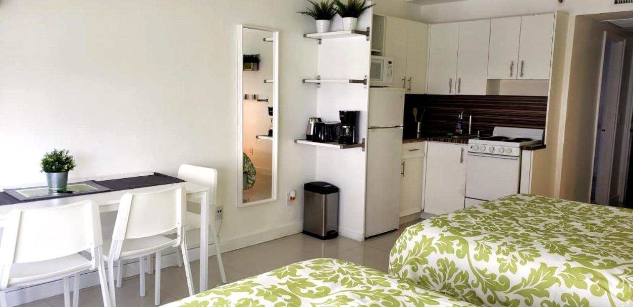 | Miami Beach Suncoast apartments VII