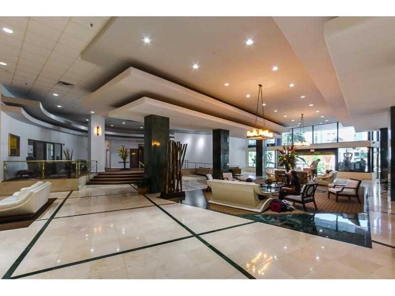 | Miami Beach Suncoast apartments VII