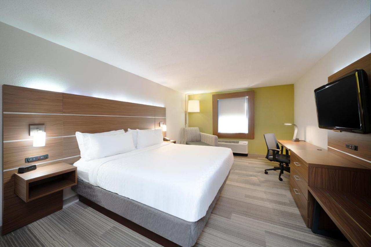 King Room - Non-Smoking at Holiday Inn Express Prince Frederick, an IHG Hotel
