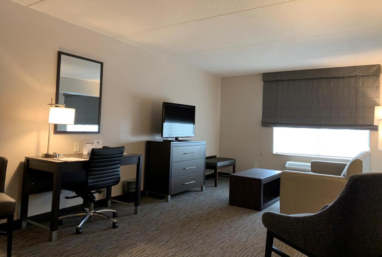 King Studio Suite - Non-Smoking at Wingate by Wyndham - Wilmington