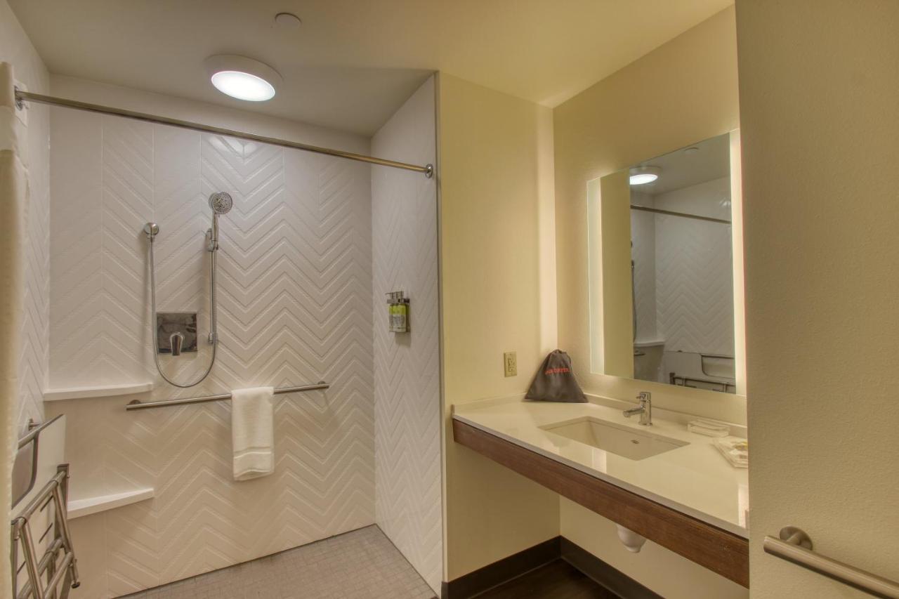 King Room - Mobility Access/Hearing Accessible at Holiday Inn Appleton by IHG