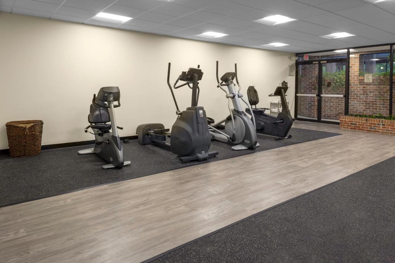 | Holiday Inn Chicago - Countryside/LaGrange, an IHG Hotel