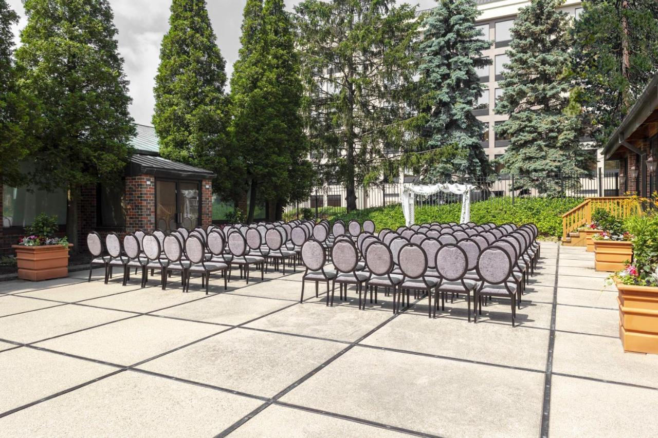 | Holiday Inn Chicago - Countryside/LaGrange, an IHG Hotel