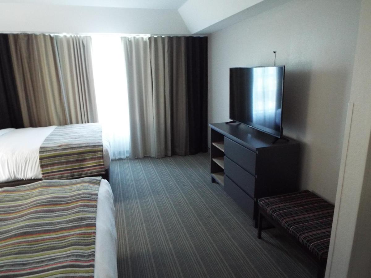 One-Bedroom Queen Suite with Sofa Bed - Non-Smoking at Country Inn & Suites by Radisson, McDonough, GA