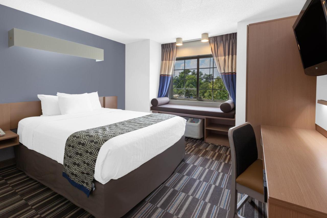 | Microtel Inn Suite by Wyndham BWI Airport