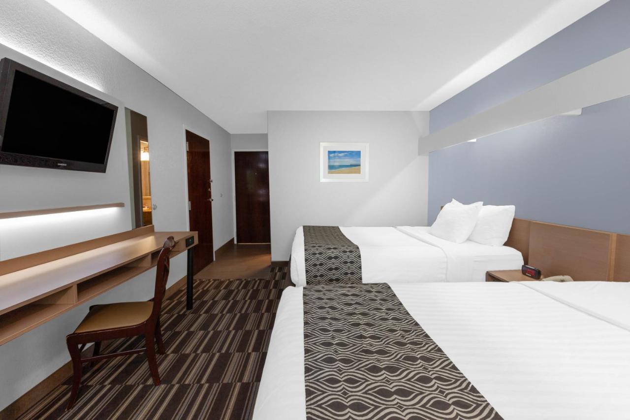 | Microtel Inn Suite by Wyndham BWI Airport