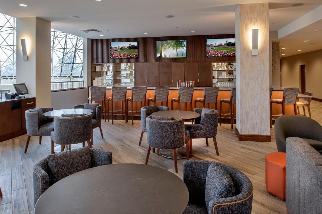 | Crowne Plaza Hotel St. Louis Airport, an IHG Hotel