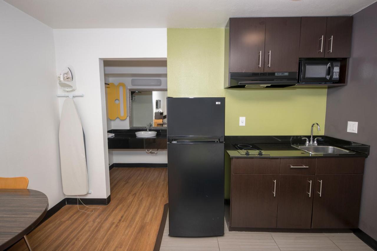 King Room with Kitchen - Non-Smoking at Studio 6 Tyler, TX