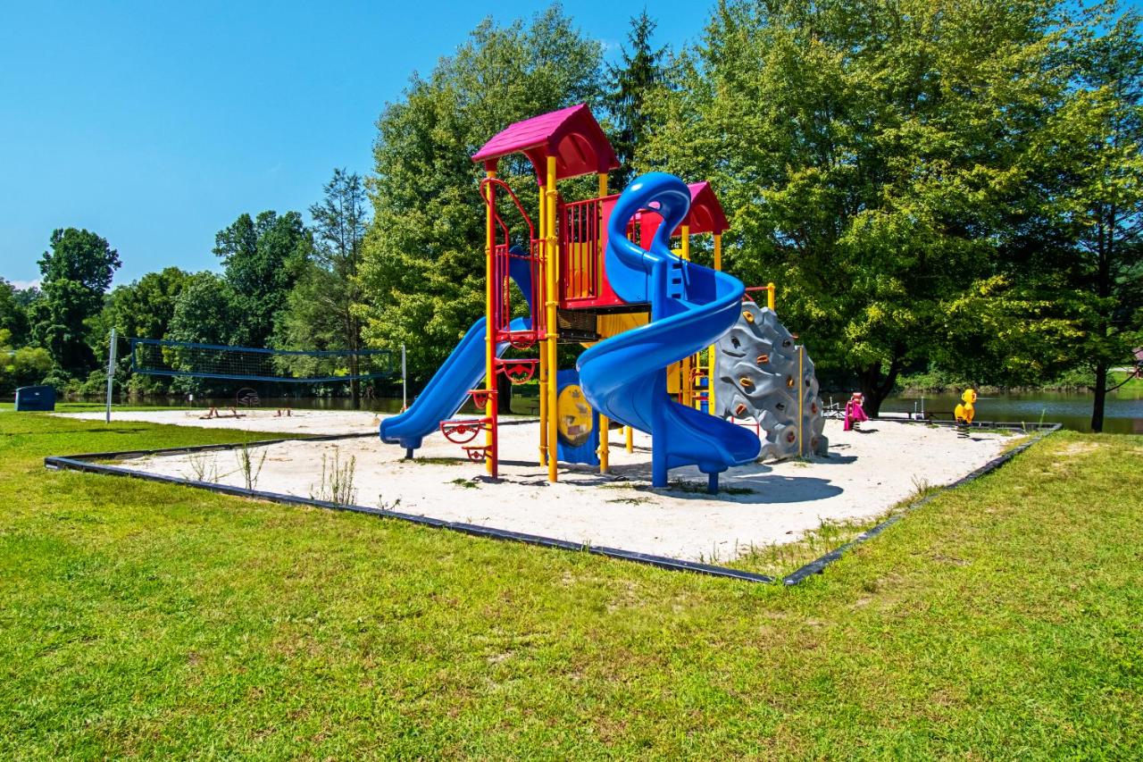 | Hershey Camping Resort Loft Park Model 7