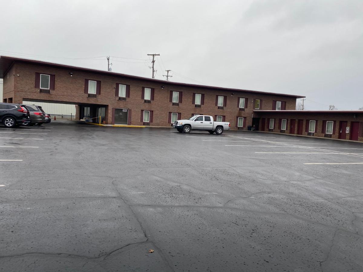  | Executive Inn Chillicothe