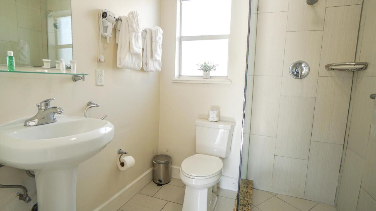 One-Bedroom Apartment at Soleado Hotel