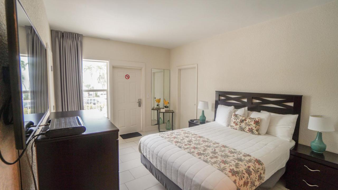 Deluxe Studio at Soleado Hotel