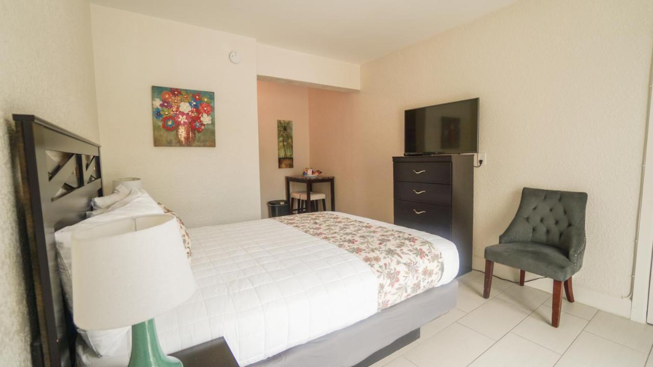 Deluxe Studio at Soleado Hotel