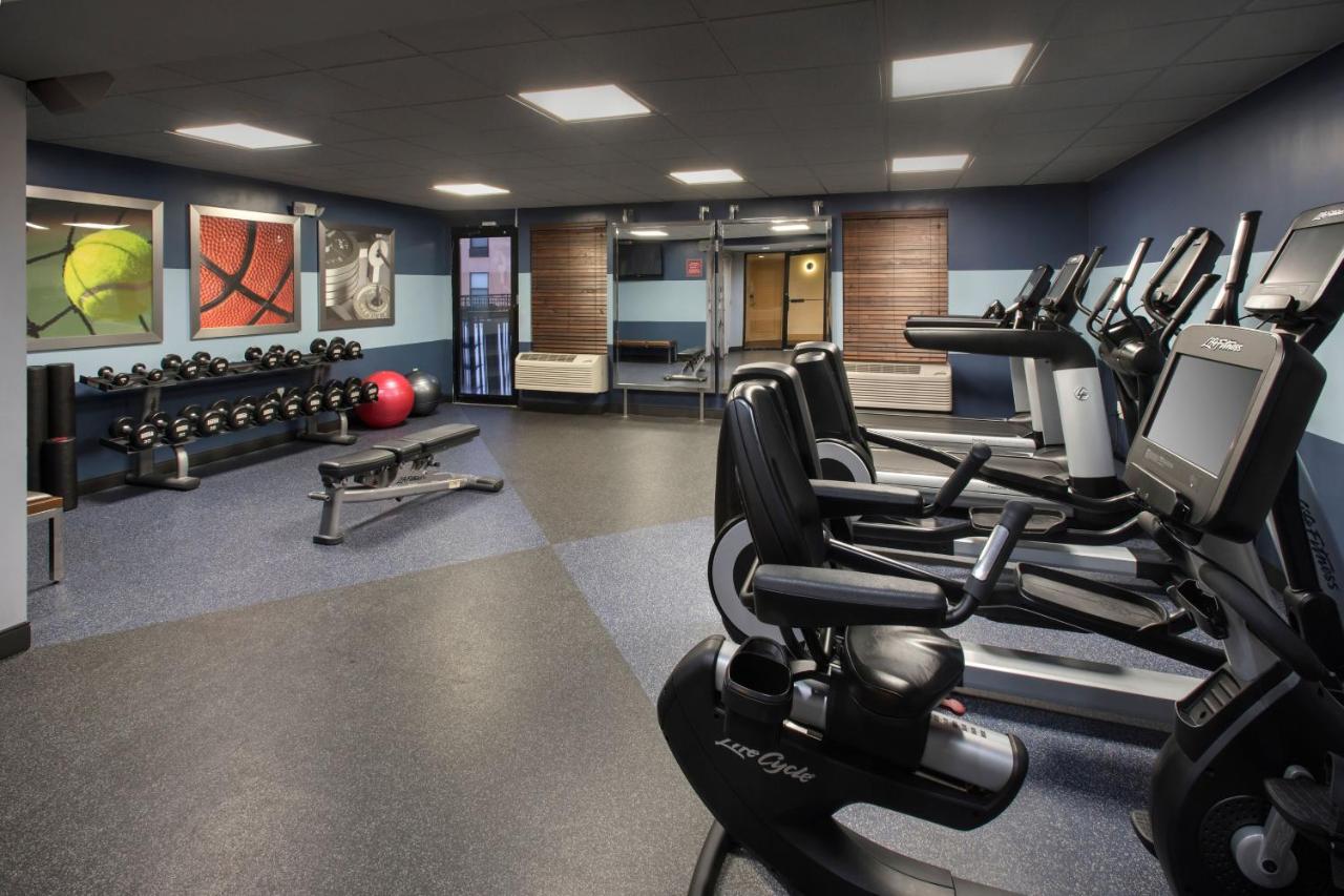  | Four Points by Sheraton Newburgh Stewart Airport