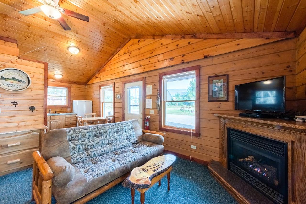 | Spur of the Moment Ranch