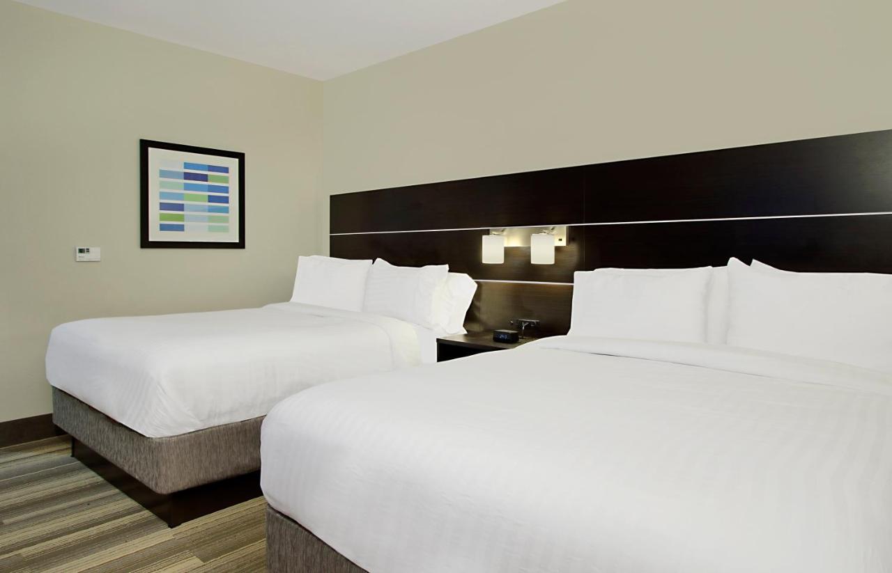 Queen Room with Two Queen Beds at Holiday Inn Express & Suites Brookshire - Katy Freeway by IHG