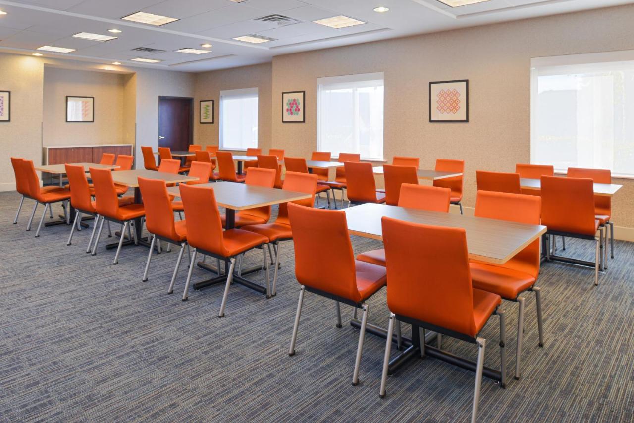| Holiday Inn Express Hotel & Suites Abilene Mall South, an IHG Hotel