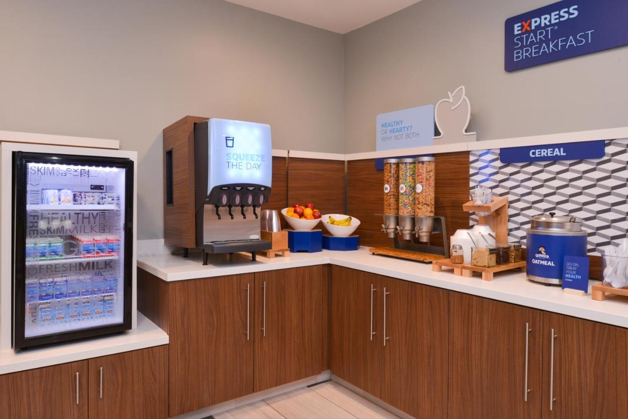 | Holiday Inn Express Hotel & Suites Abilene Mall South, an IHG Hotel