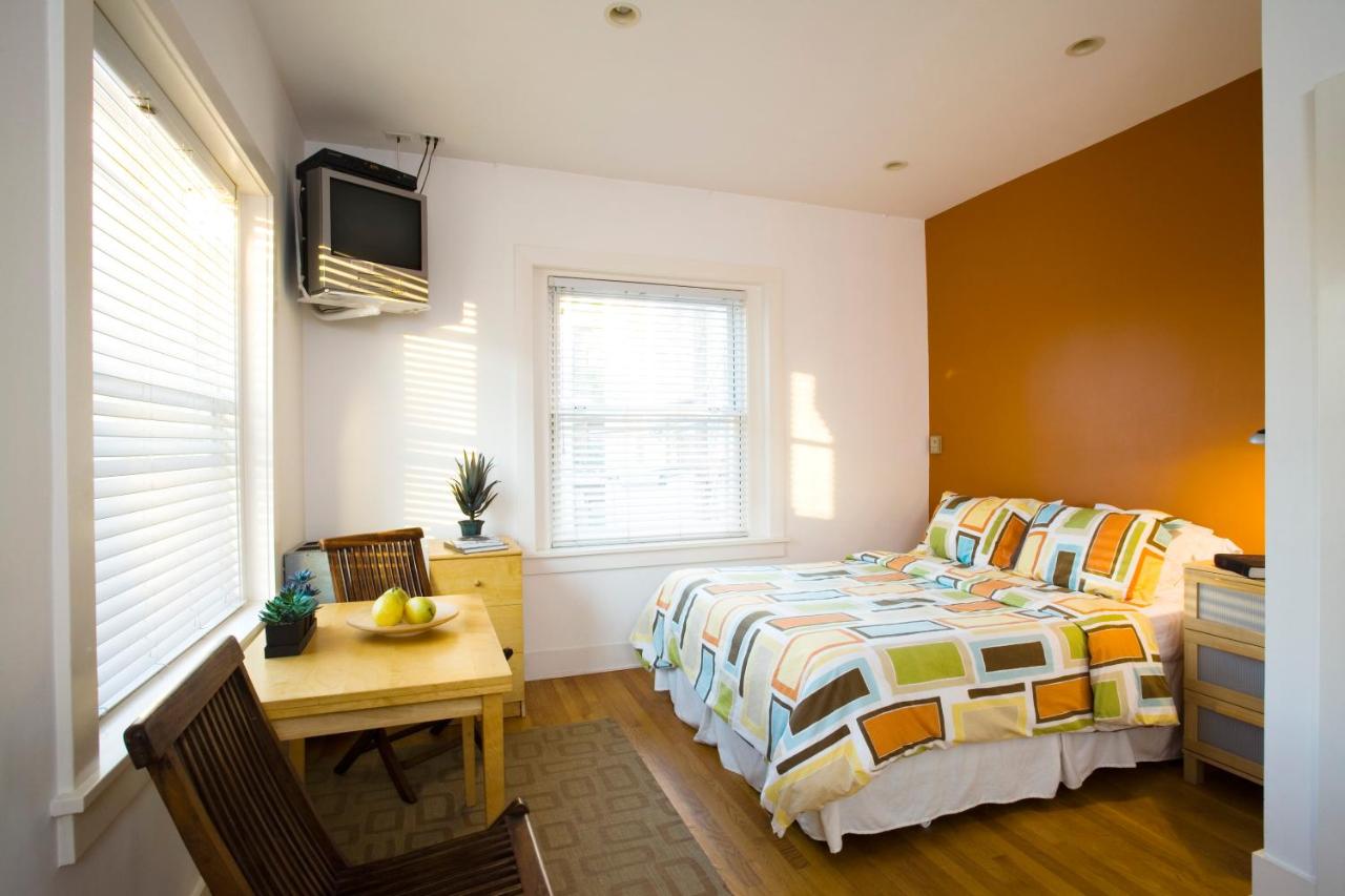 | Venice Suites