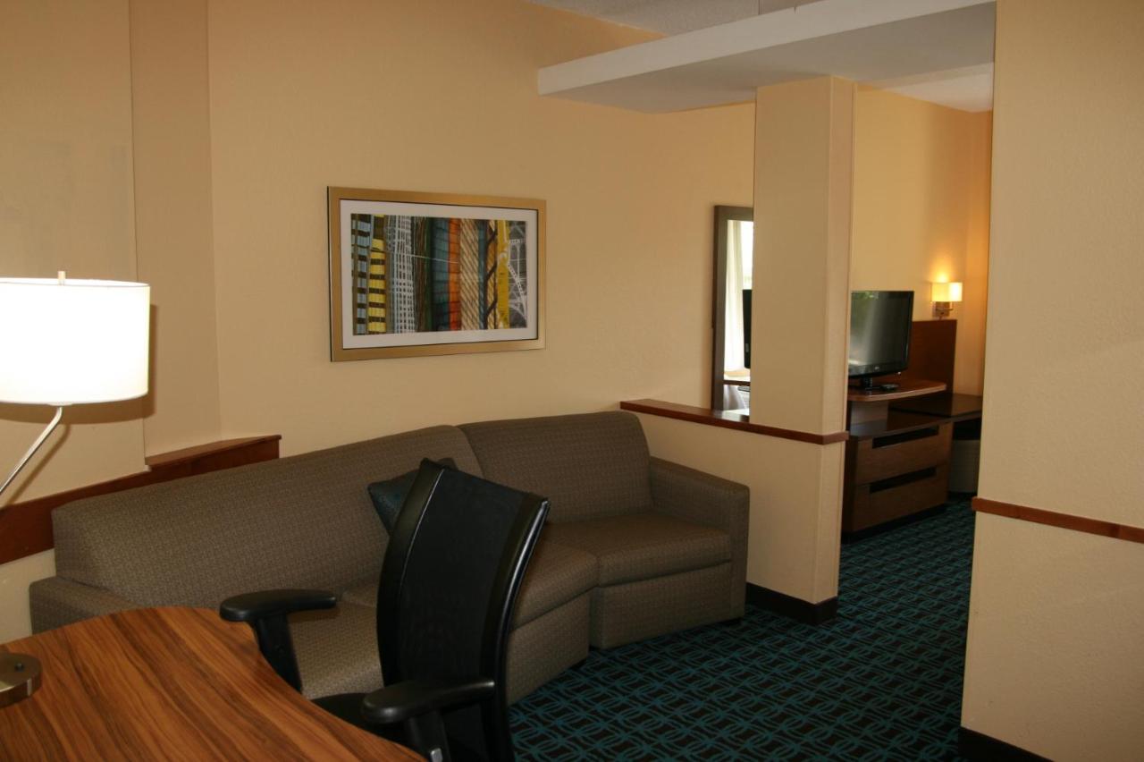 Deluxe Single Room at Okatie Hilton Head Hotel