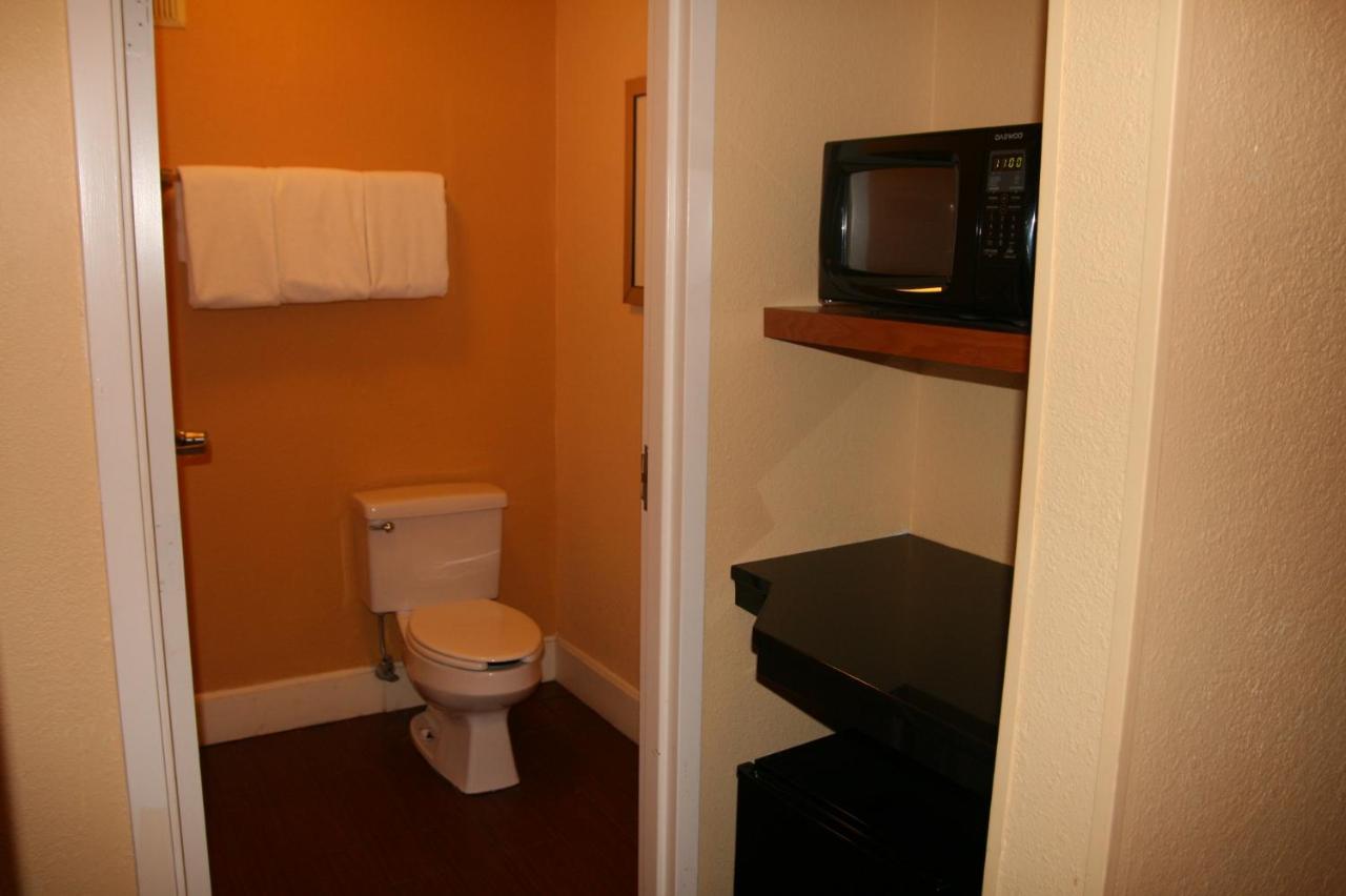 Deluxe Single Room at Okatie Hilton Head Hotel
