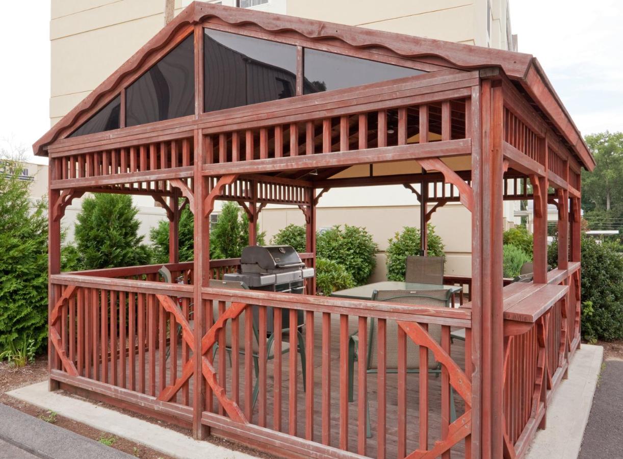 | Candlewood Suites-West Springfield, an IHG Hotel
