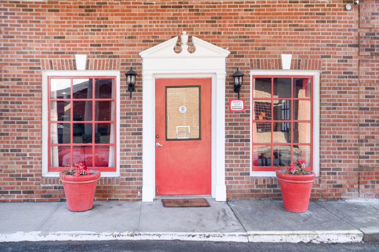  | Hotel Eastin Atchison