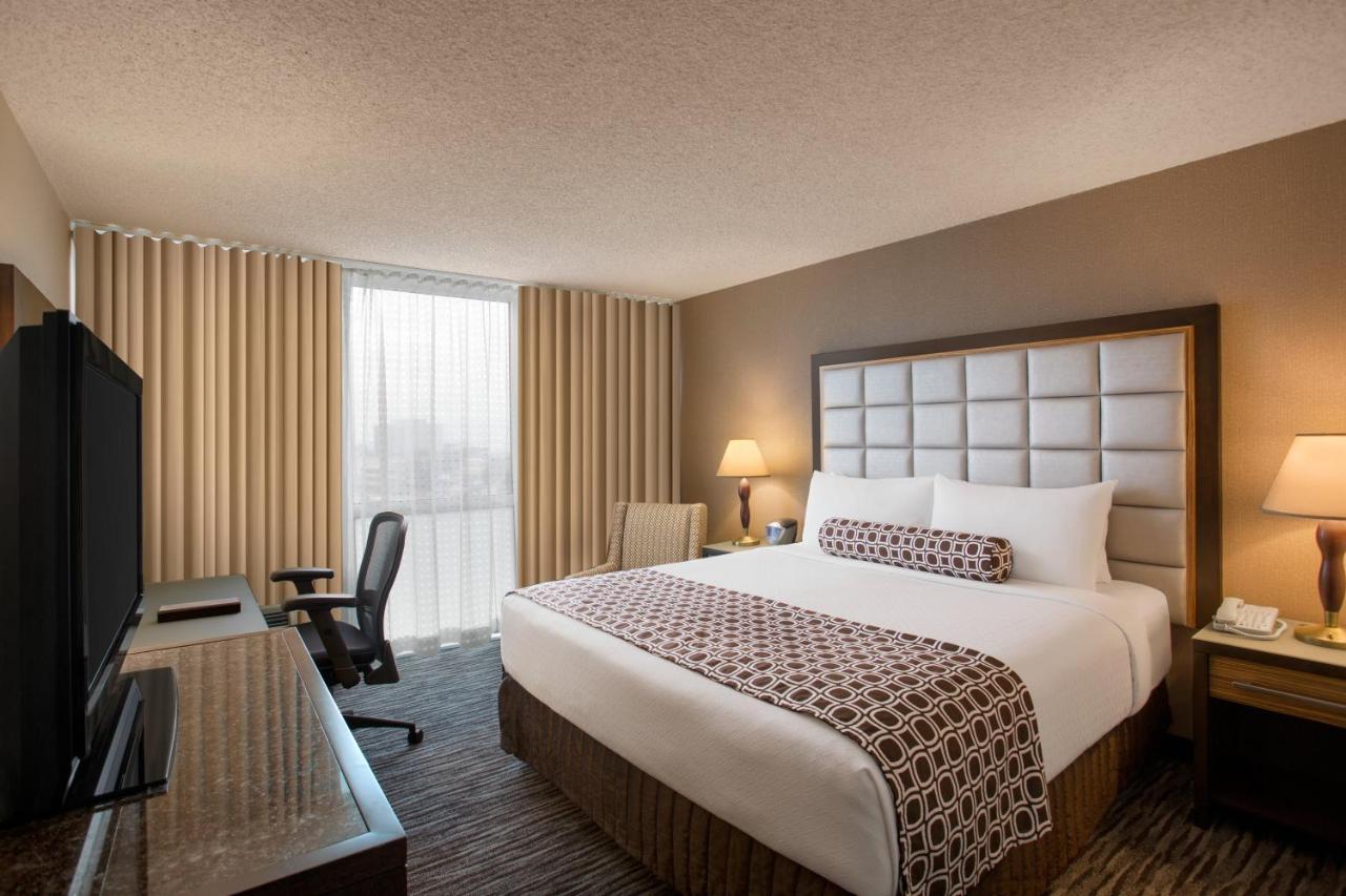 Executive King Room at Crowne Plaza San Francisco Airport, an IHG Hotel