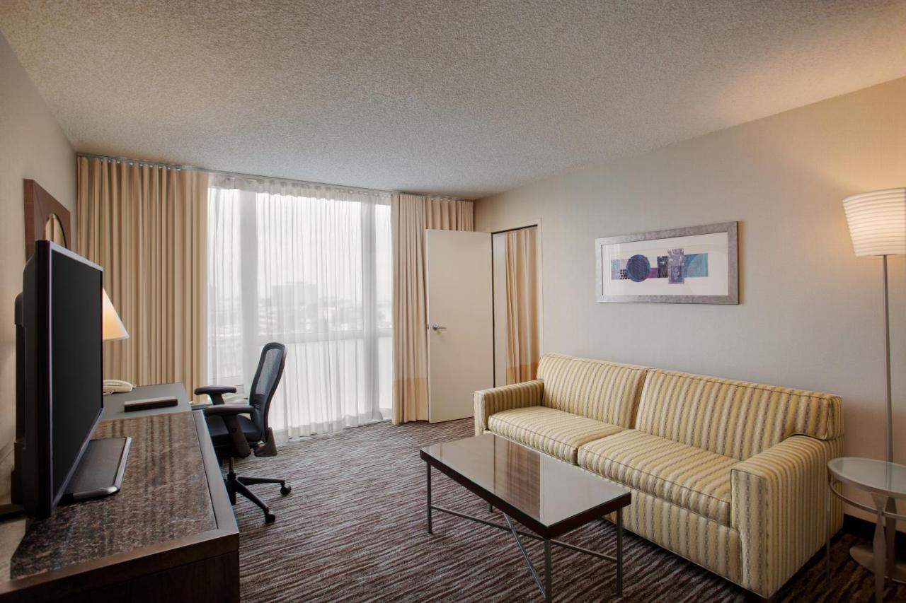 King Executive Level Suite With Parlor Room - Non-Smoking at Crowne Plaza San Francisco Airport, an IHG Hotel