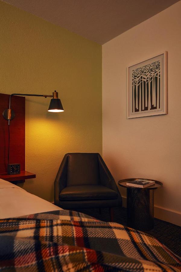 Deluxe King Room at The Longleaf Hotel