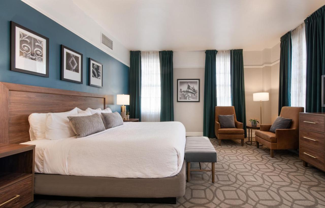 Executive King Corner Studio at Magnolia Hotel Omaha