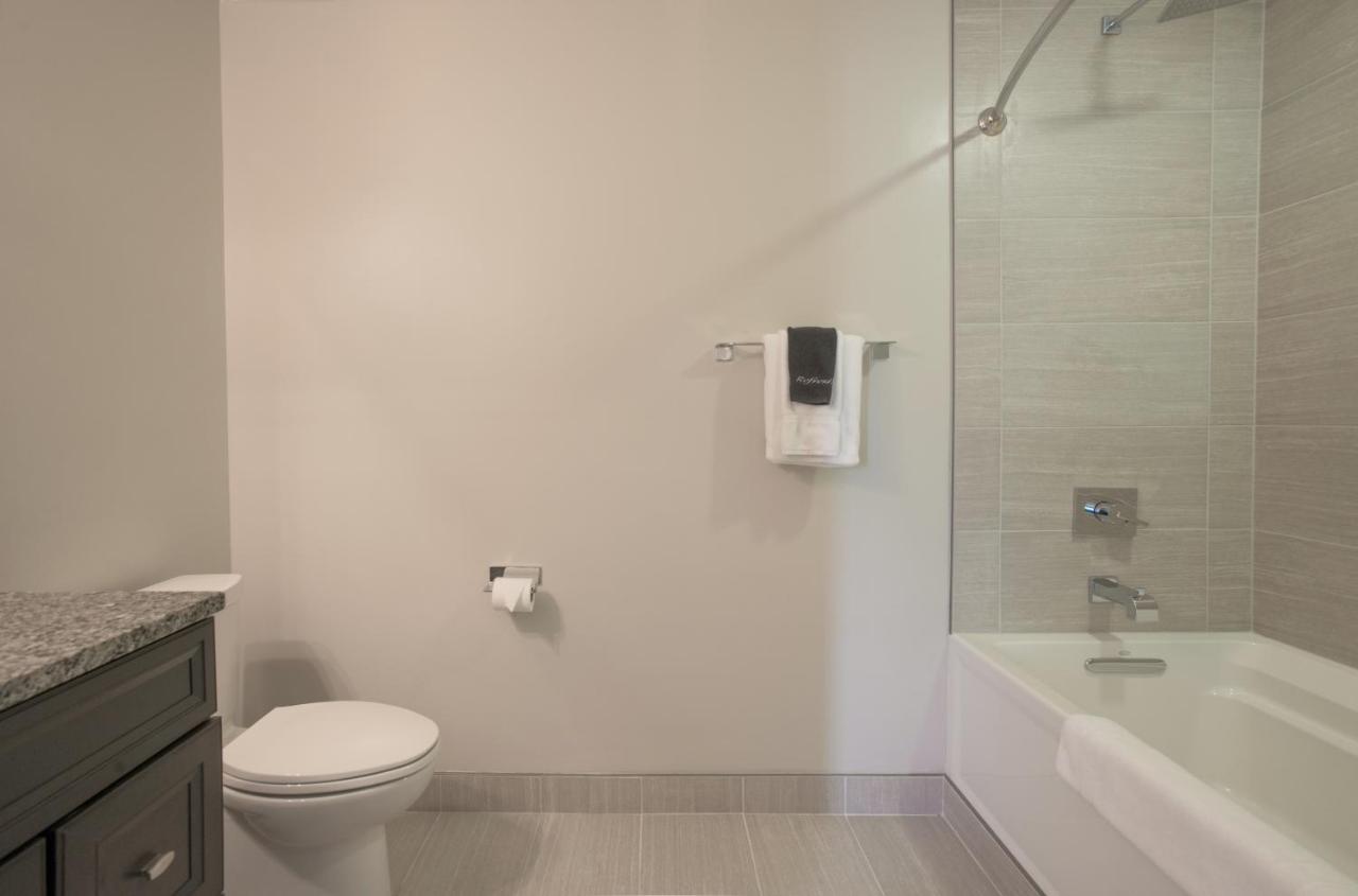 Premier King Flat at Magnolia Hotel Omaha