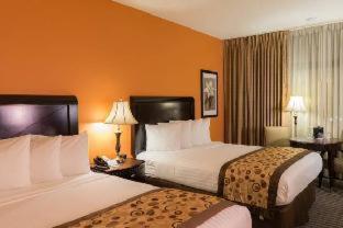 Room #25885817 at Oakland Airport Executive Hotel