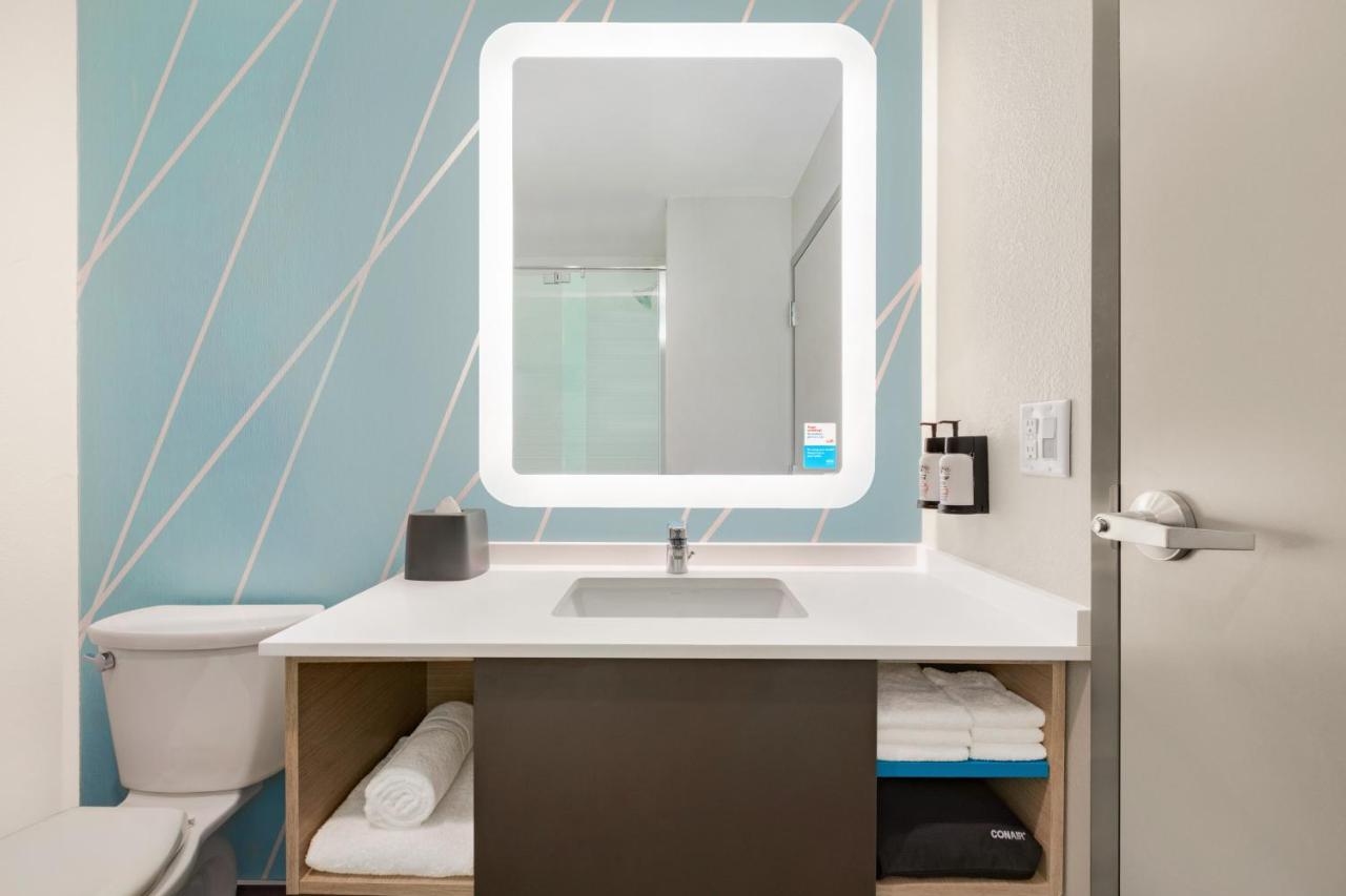 | avid hotels - Lancaster, an IHG Hotel