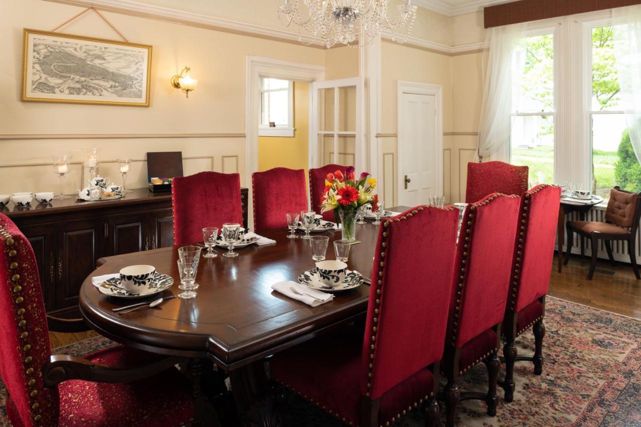 | South Court Inn