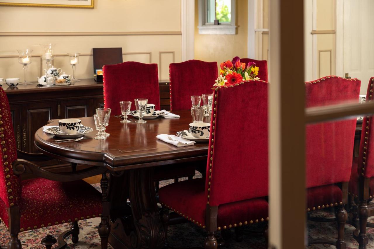 | South Court Inn