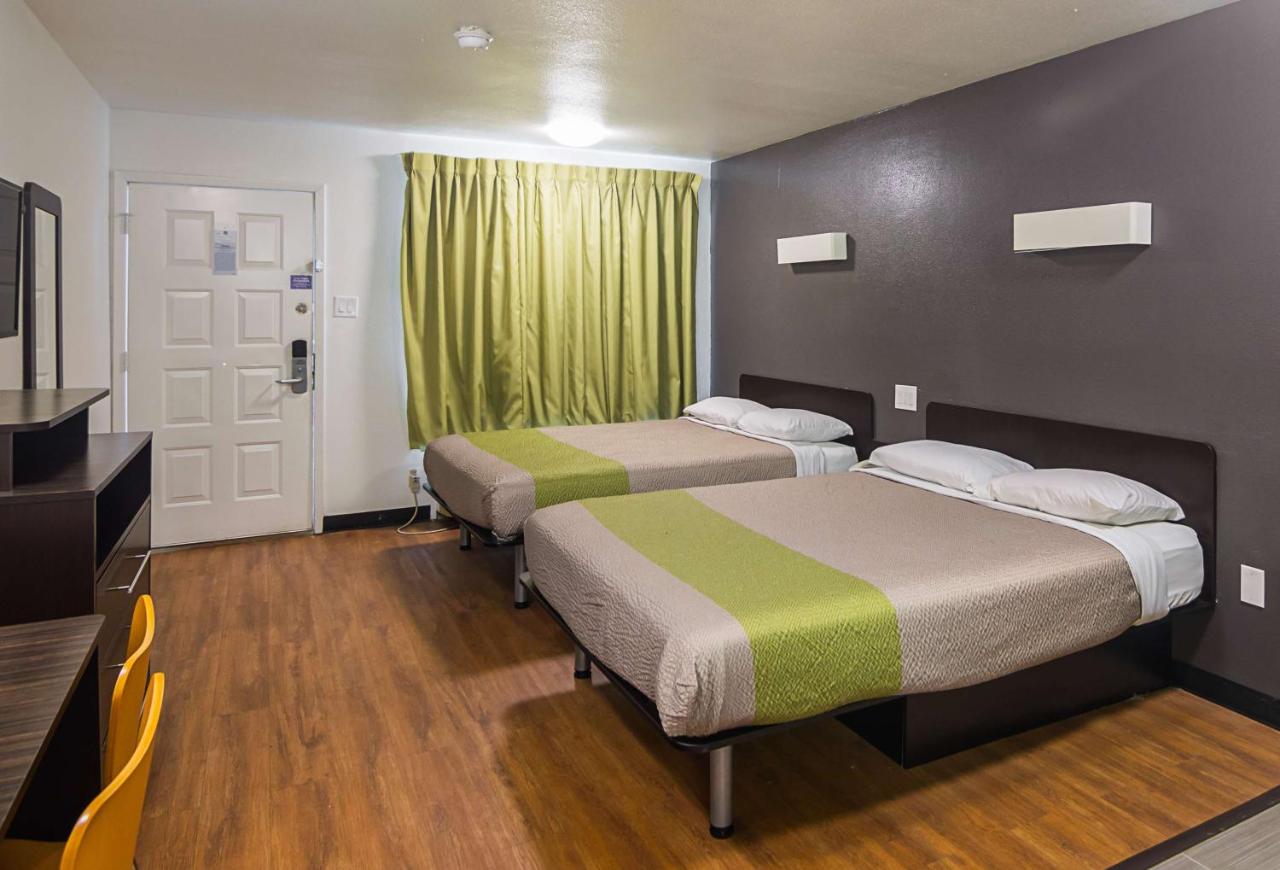 Deluxe Queen Room with Two Queen Beds - Smoking at Studio 6 Tyler, TX
